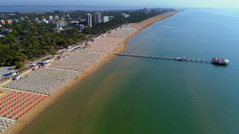Pensione Imperia Lignano Sabbiadoro Esterno foto