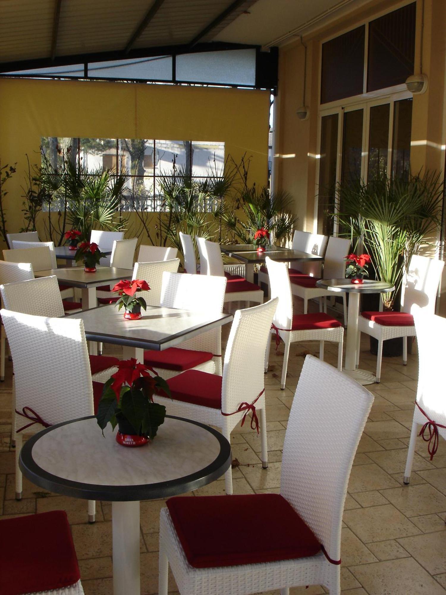 Pensione Imperia Lignano Sabbiadoro Esterno foto