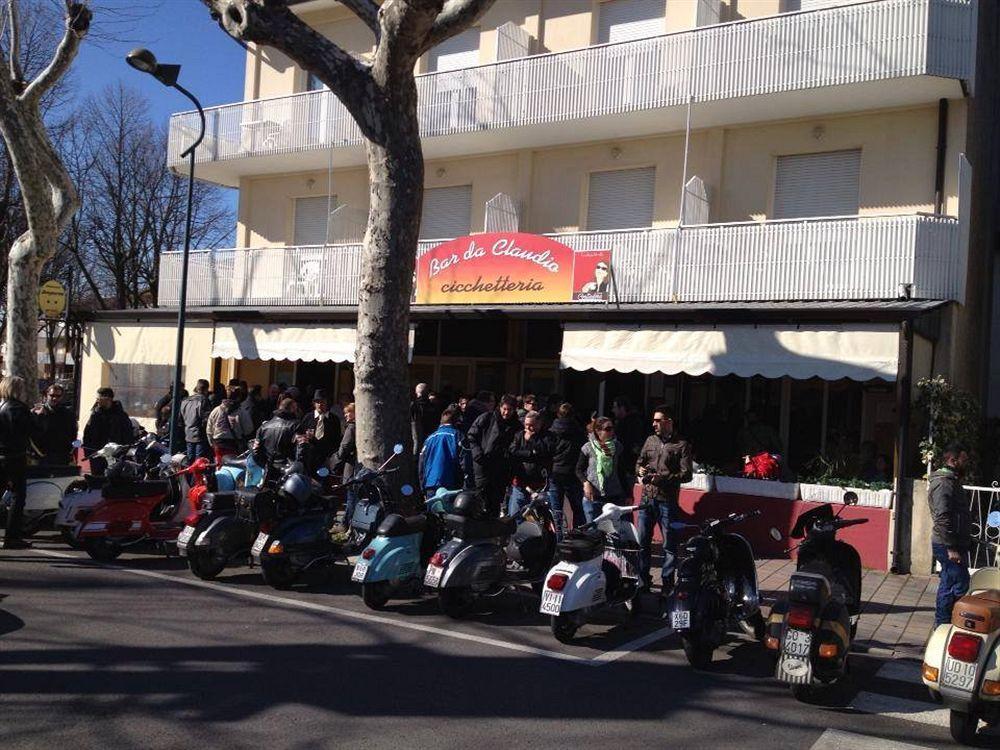 Pensione Imperia Lignano Sabbiadoro Esterno foto
