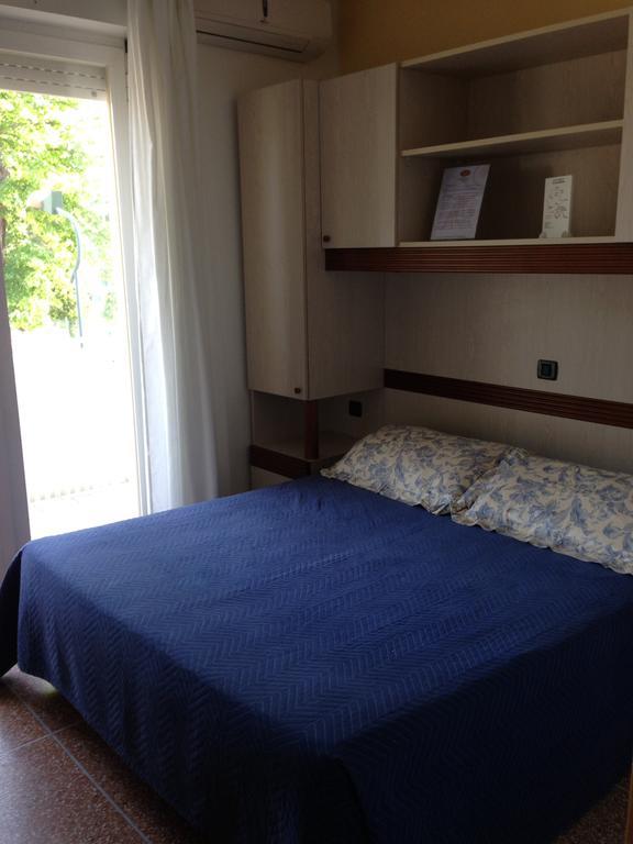 Pensione Imperia Lignano Sabbiadoro Esterno foto