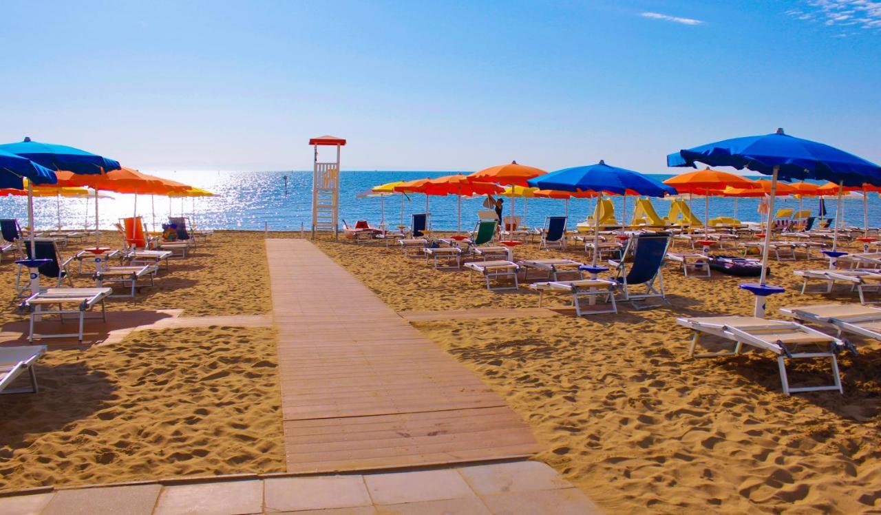 Pensione Imperia Lignano Sabbiadoro Esterno foto