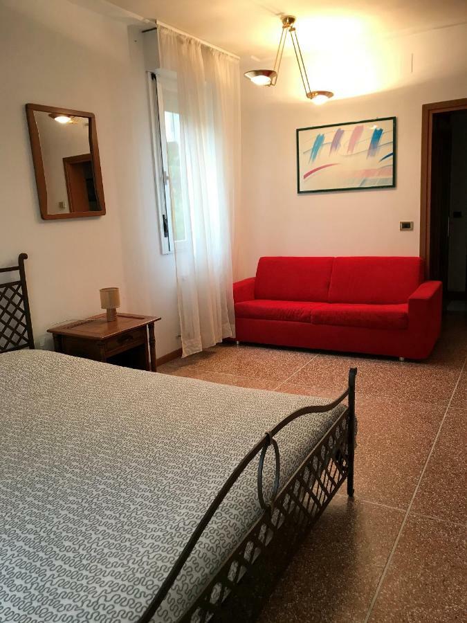 Pensione Imperia Lignano Sabbiadoro Esterno foto