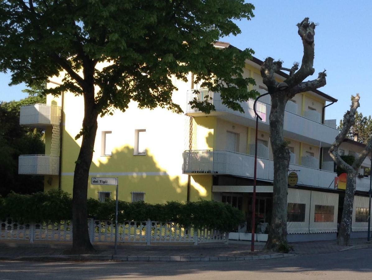 Pensione Imperia Lignano Sabbiadoro Esterno foto